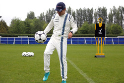 Felipe Massa, Williams joue au football dans les installations du club de Chelsea