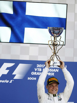 Winner Valtteri Bottas, Mercedes AMG F1