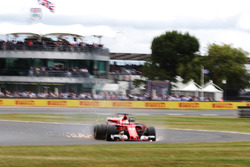 Прокол: Себастьян Феттель, Ferrari SF70H