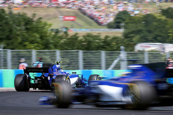 Marcus Ericsson, Sauber C36 and Pascal Wehrlein, Sauber C36