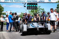Patrick Carpentier viene intervistato dai media