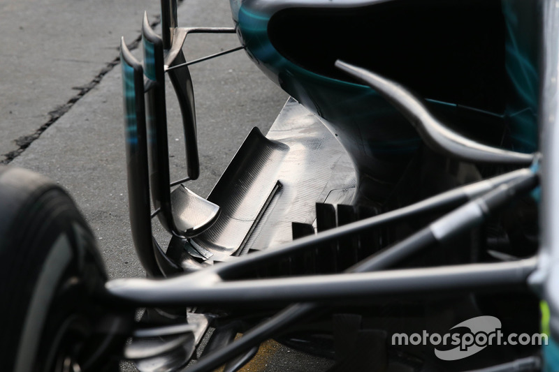 Mercedes AMG F1 W08 floor detail