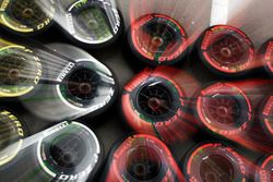 Neumáticos Pirelli blandos, medios y súper blandos