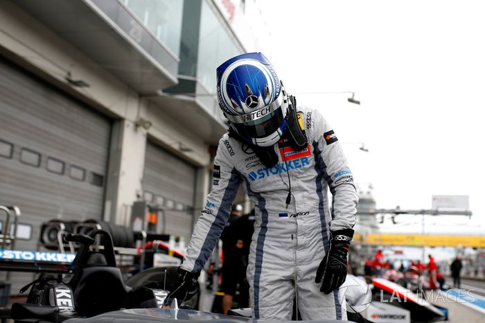 Ralf Aron, Hitech Grand Prix, Dallara F317 - Mercedes-Benz