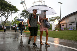 Fernando Alonso, McLaren, his girlfriend Linda Morselli