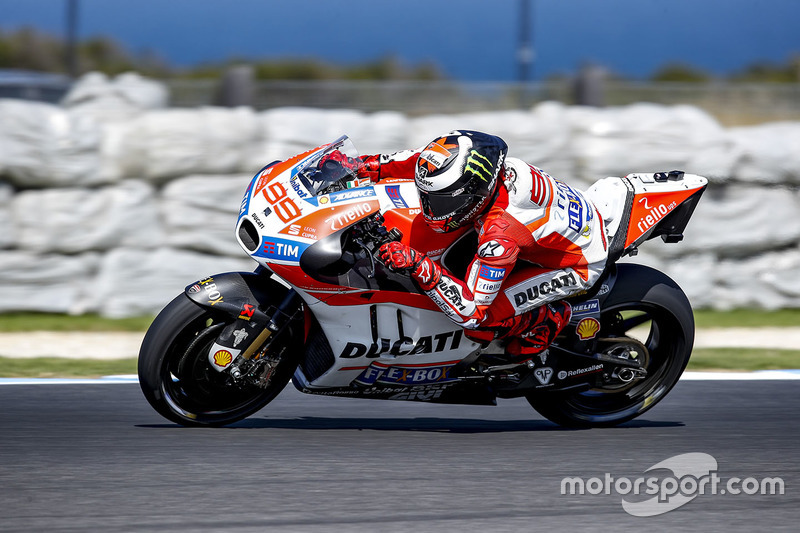 8º Jorge Lorenzo (Ducati) 1:29.342, a 0.793s