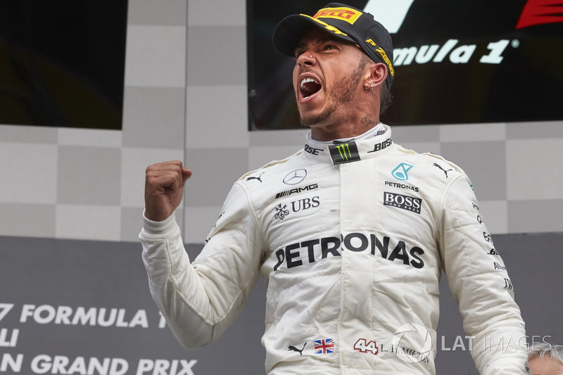 Podium: Race winner Lewis Hamilton, Mercedes AMG F1