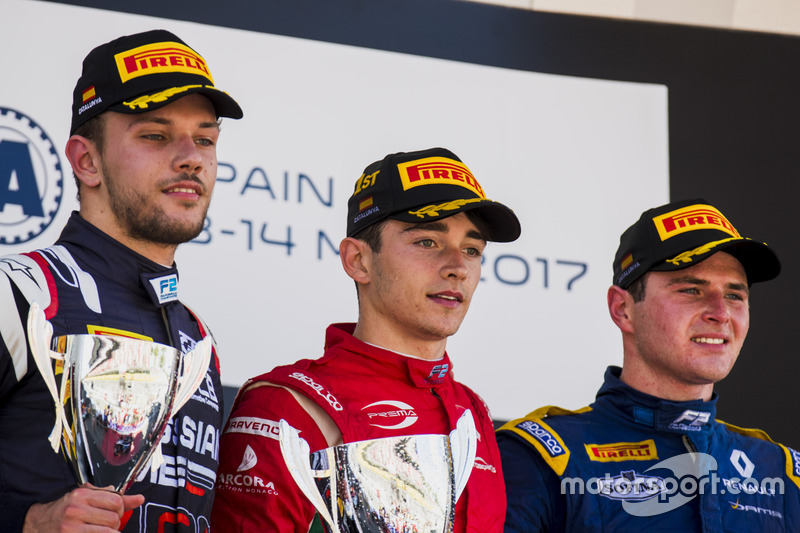 Podium : le vainqueur Charles Leclerc, PREMA Powerteam, le deuxième Luca Ghiotto, RUSSIAN TIME, le troisième Oliver Rowland, DAMS