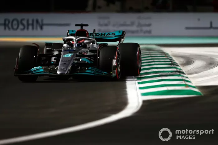 George Russell, Mercedes W13
