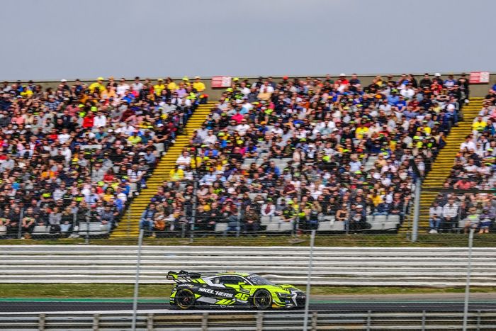 #46 Team WRT Audi R8 LMS evo II: Valentino Rossi, Frédéric Vervisch