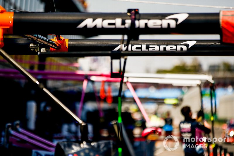 McLaren Pit Lane
