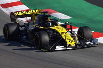 Nico Hulkenberg, Renault F1 Team R.S. 19 with front wing device