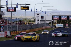 #999 Mercedes-AMG Team GruppeM Racing Mercedes AMG GT GT3: Maximilian Buhk, Raffaele Marciello, Maximilian Götz, #888 Mercedes-AMG Team Vodafone Mercedes AMG GT GT3: Craig Lowndes, Jamie Whincup, Shane van Gisbergen
