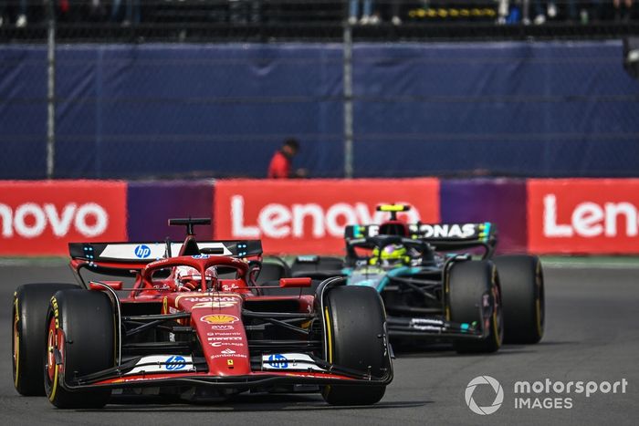 Charles Leclerc, Ferrari SF-24, Lewis Hamilton, Mercedes F1 W15