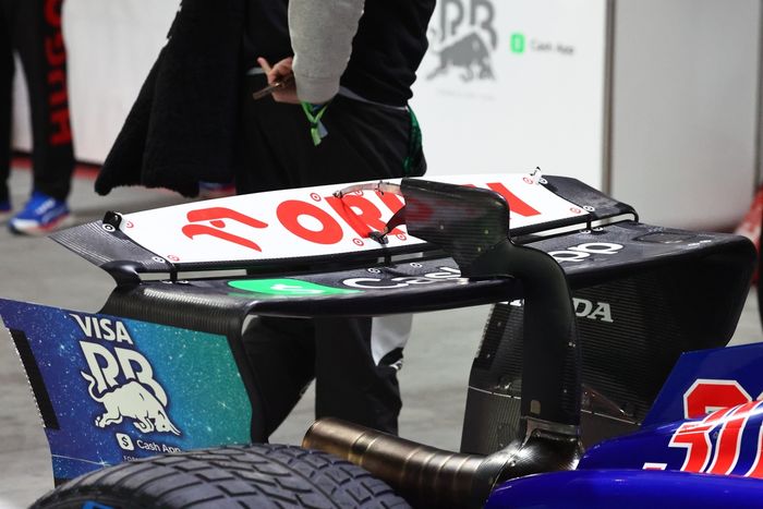 Detalle del alerón trasero del RB F1 Team VCARB 01