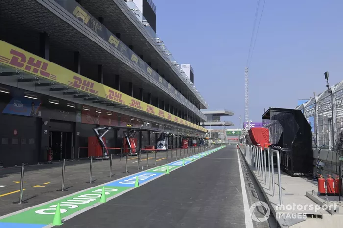 El pitlane del circuito de Yeda