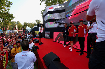 Sebastian Vettel, Ferrari ve Kimi Raikkonen, Ferrari, Fan Zone