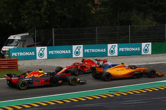 Себастьян Феттель, Ferrari SF71H, розворот