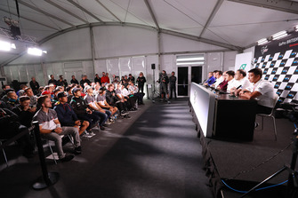 Conférence de presse Petronas Yamaha SIC Racing Team