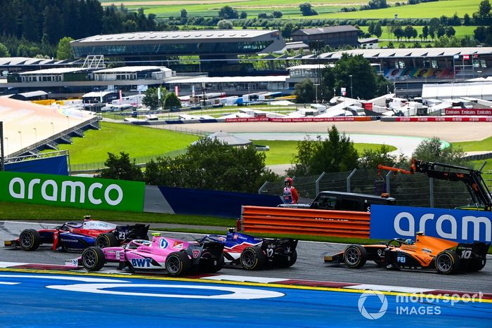 Marino Sato, Trident, Giuliano Alesi, HWA Racelab, Pedro Piquet, Charouz Racing System y Guilherme Samaia, Campos Racing 