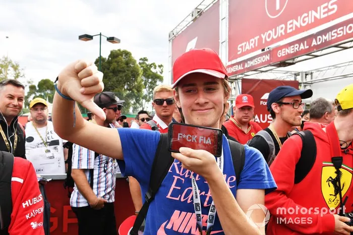 Fans enojados con un mensaje para la FIA por cancelar la carrera