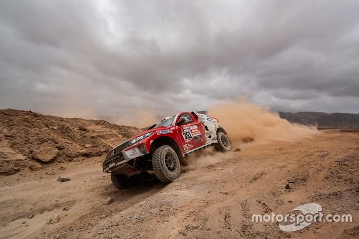 #351 Mitsubishi: Cristina Gutierrez, Pablo Moreno Huete