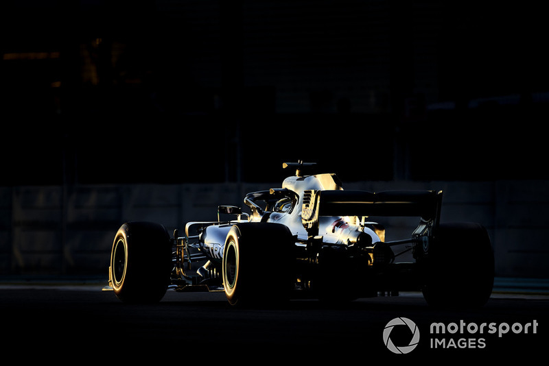 Льюіс Хемілтон, Mercedes AMG F1 W09