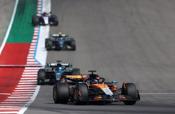 Oscar Piastri, McLaren, George Russell, Mercedes