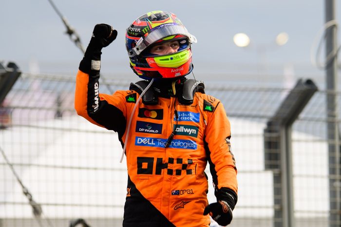 Ganador de la carrera Oscar Piastri, McLaren