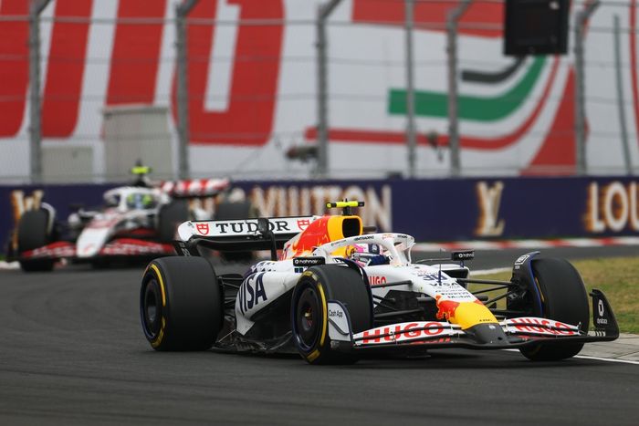 Liam Lawson, Racing Bulls Team, Oliver Bearman, Haas F1 Team