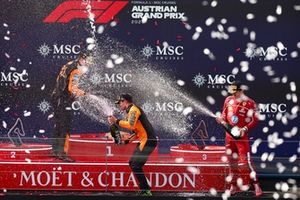 Charles Leclerc, Ferrari, Lando Norris, McLaren, Oscar Piastri, McLaren