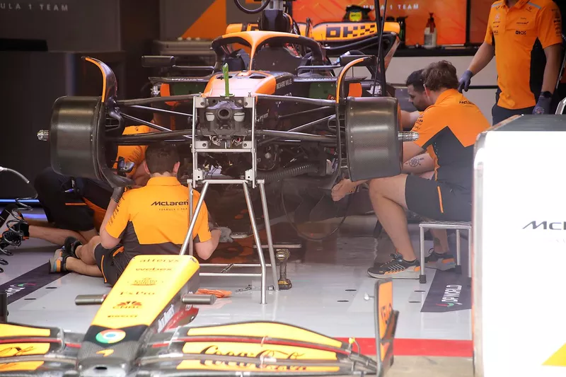Détails techniques du McLaren MCL38