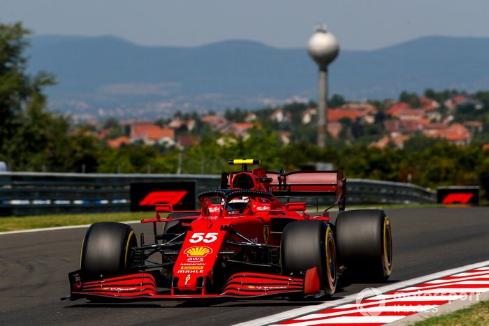 Carlos Sainz Jr., Ferrari SF21