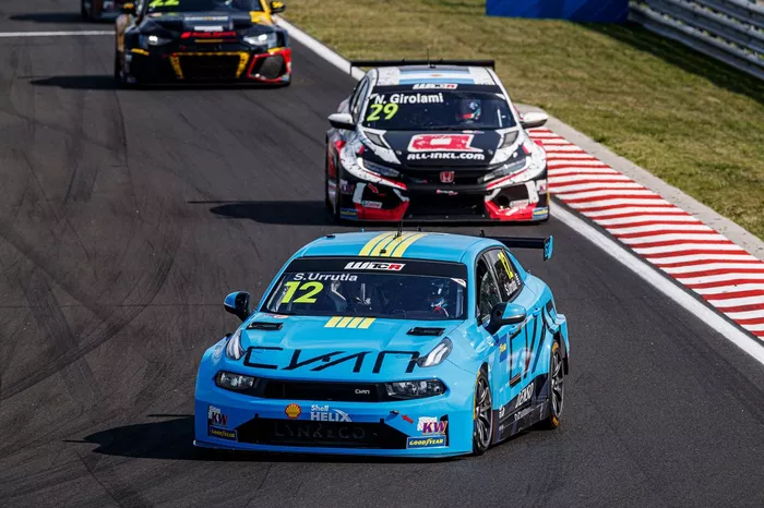Santiago Urrutia, Cyan Performance Lynk & Co Lynk & Co 03 TCR