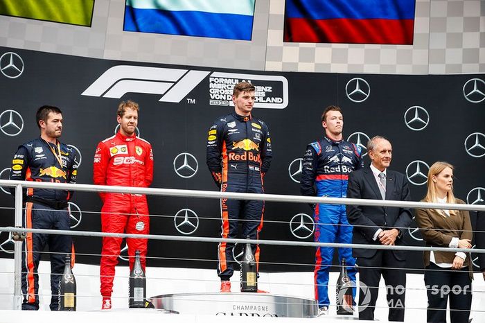 Sebastian Vettel, Ferrari, Max Verstappen, Red Bull Racing y Daniil Kvyat, Toro Rosso 