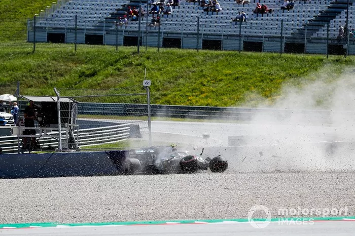 El coche de Valtteri Bottas, Mercedes AMG W10
