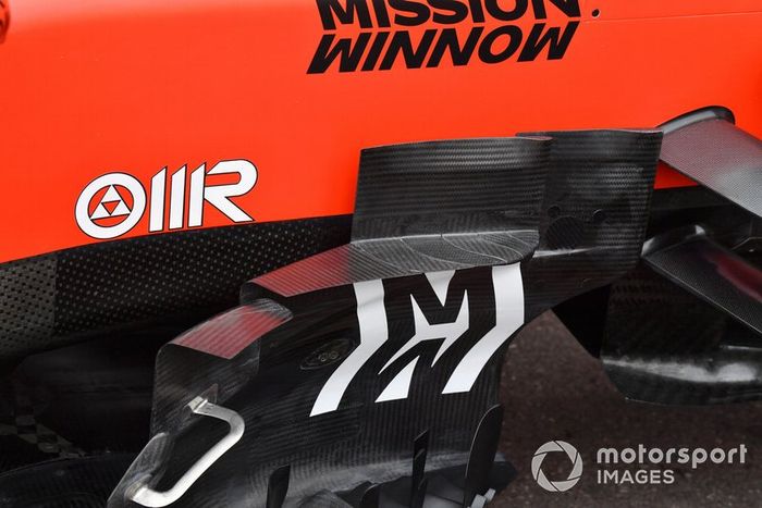 Ferrari SF90 bargeboard  