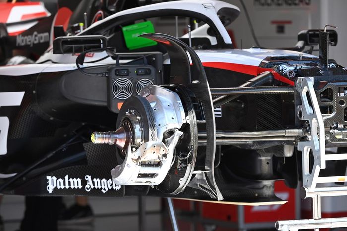 Haas VF-23 detalles técnicos