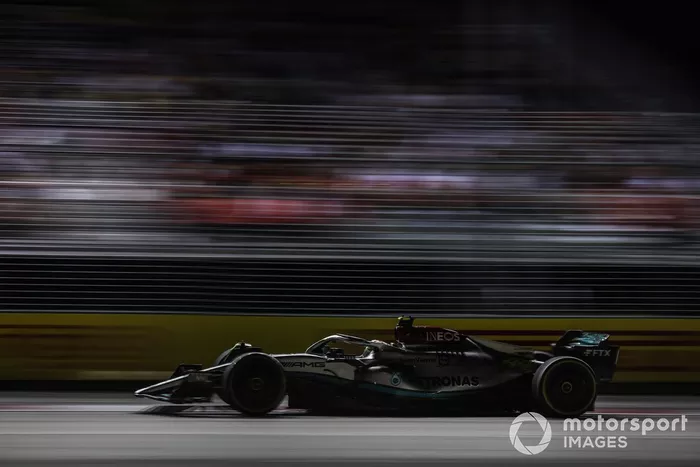 Lewis Hamilton, Mercedes W13