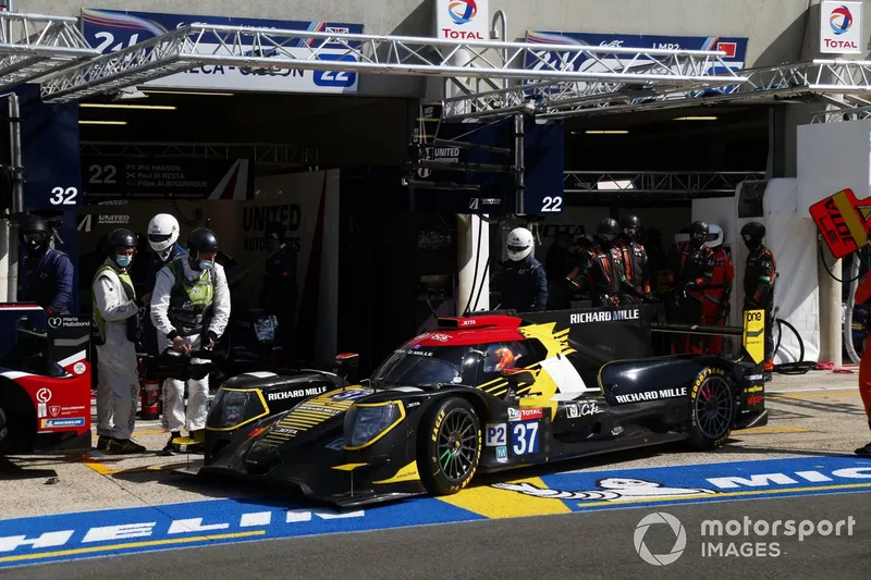 #37 Jackie Chan DC Racing Oreca 07 Gibson: Ho-Pin Tung, Gabriel Aubry, Will Stevens 