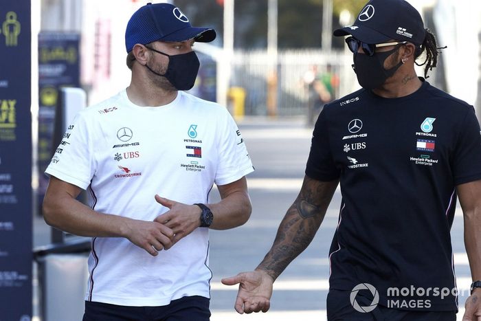 Valtteri Bottas, Mercedes-AMG F1 y Lewis Hamilton, Mercedes-AMG F1 