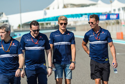 Marcus Ericsson, Sauber walks the track