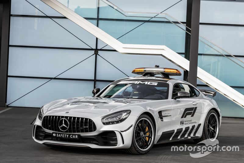 Машина безпеки Ф1 2018 року - Mercedes-AMG GT R