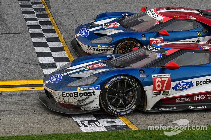 #67 Chip Ganassi Racing Ford GT, GTLM: Ryan Briscoe, Richard Westbrook, Scott Dixon, #66 Chip Ganassi Racing Ford GT, GTLM: Dirk Müller, Joey Hand, Sébastien Bourdais