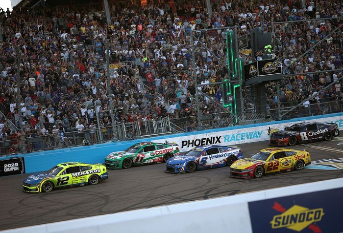 Ryan Blaney, Team Penske Ford, Brad Keselowski, Roush Fenway Keselowski Racing Ford, Tim Brown, Rick Ware Racing Ford, Joey Logano, Team Penske Ford