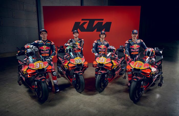 Pedro Acosta, Red Bull KTM Factory Racing, Brad Binder, Red Bull KTM Factory Racing, Enea Bastianini, Red Bull KTM Tech 3, Maverick Vinales, Red Bull KTM Tech 3
