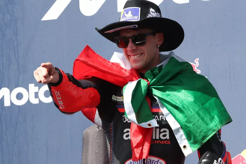 Marco Bezzecchi, Aprilia Racing