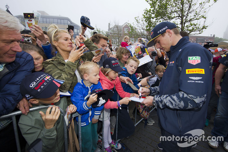 Max Verstappen, Red Bull Racing