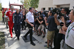 Maurizio Arrivabene, Team Principal Ferrari, Franz Tost, Team Principal Scuderia Toro Rosso et Eric Boullier, Directeur de la Compétition de McLaren