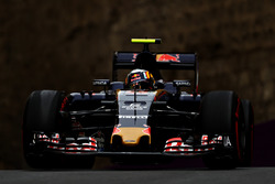 Карлос Сайнс-молодший, Scuderia Toro Rosso STR11